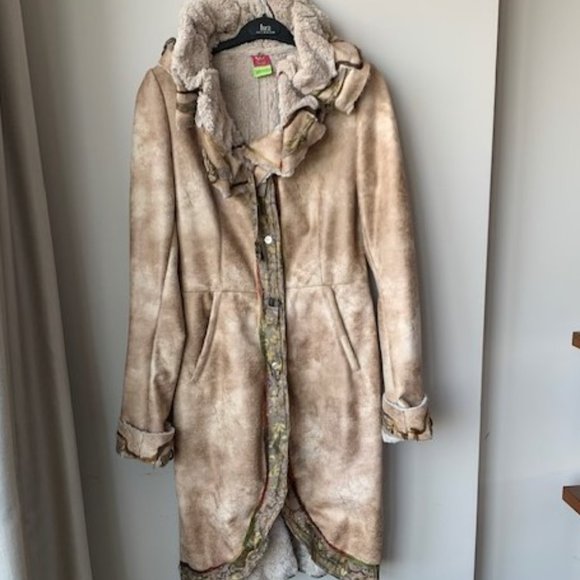 Gorgeous Jacket by Save the Queen - Picture 6 of 6